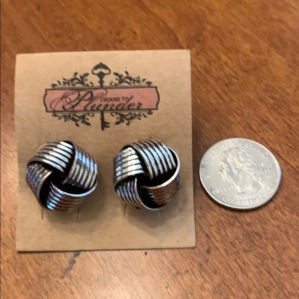 Plunder earrings